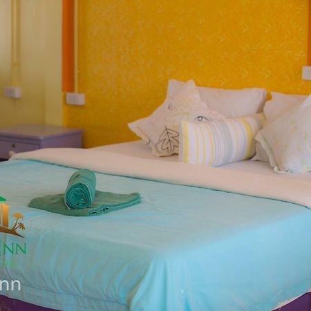 Island Inn Ко Ларн Екстериор снимка